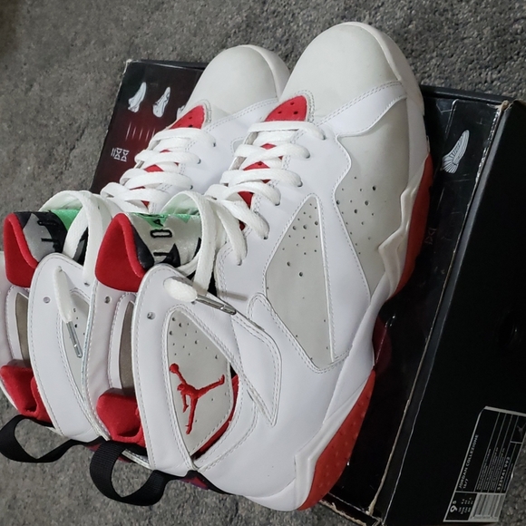 Jordan 7s - Picture 2 of 4